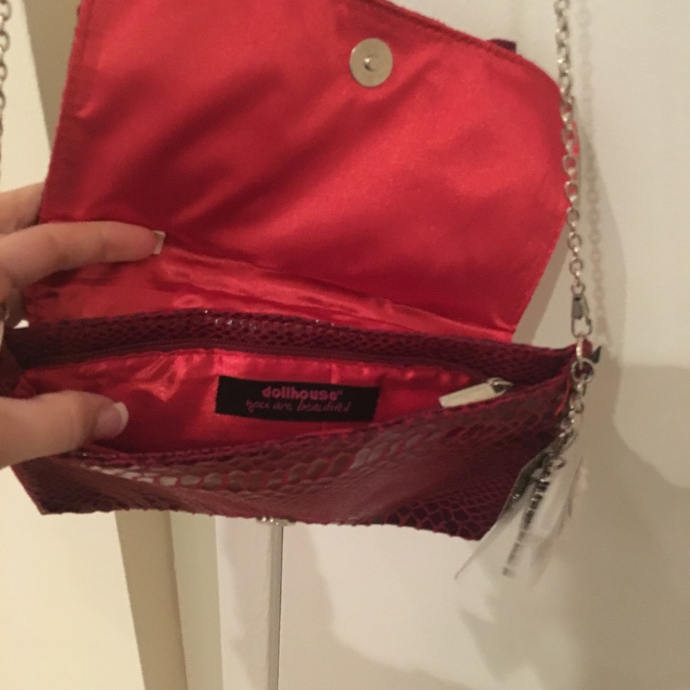 Red bag - Picture 2 of 5